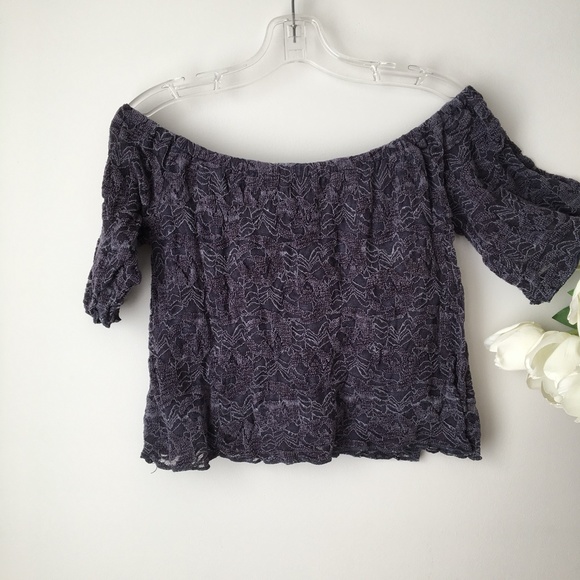 Cropped TOP - Off the Shoulder Lace Top - Gorgeous! - Picture 5 of 8